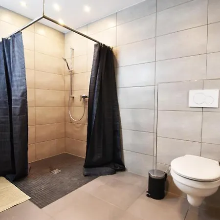 Apartment Work & Boardinghouse In *