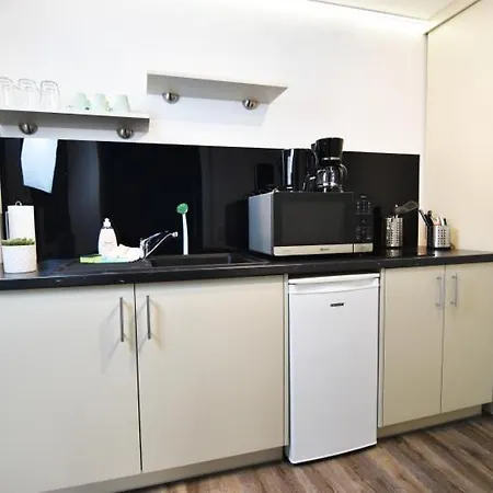 Work & Boardinghouse In *