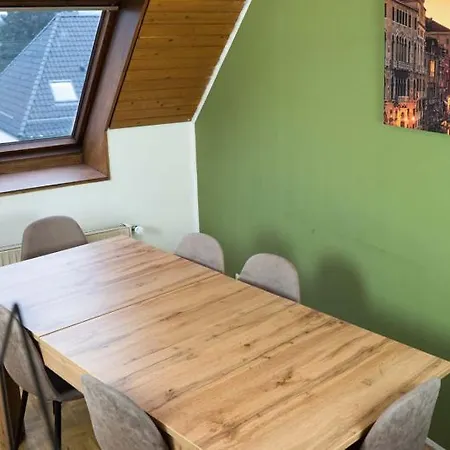 Work & Boardinghouse In *
