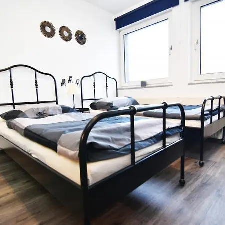 Work & Boardinghouse In