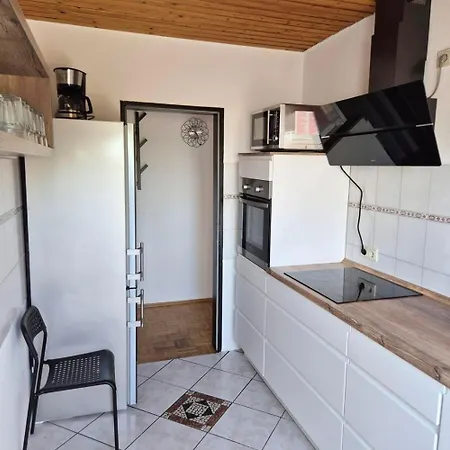 Work & Boardinghouse In