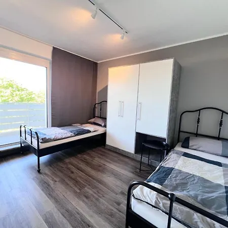 Work & Boardinghouse In Apartment *