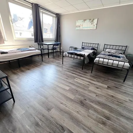 Work & Boardinghouse In 索林根